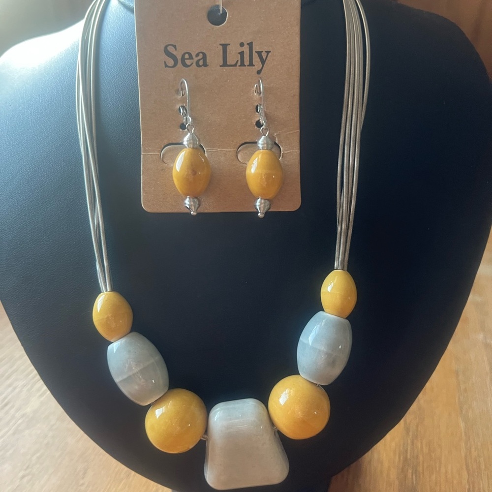 Sea Lily Silver Piano Wire Necklace & Earrings